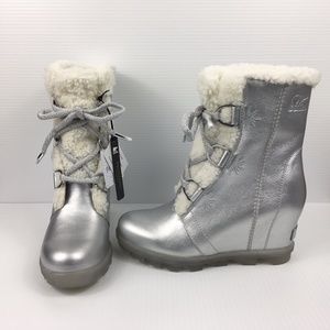 Disney x Sorel Joan of Arctic Frozen 2 Wedge Boots